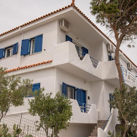 Haris Apartments 3-4 Armenistís Exterior foto